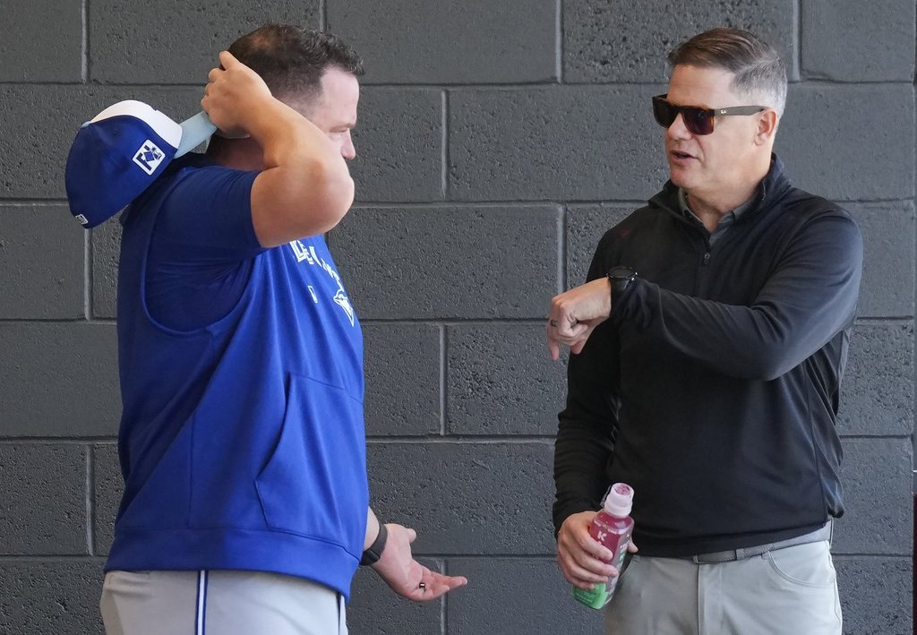 Toronto Blue Jays extend general manager Ross Atkins, manager John Schneider
