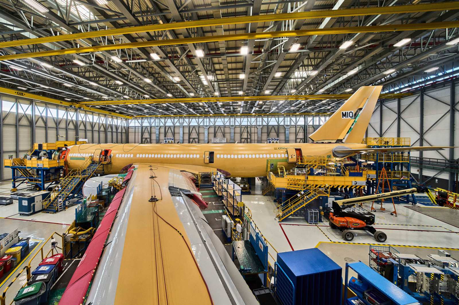 Ottawa earmarks $1.5 billion to support RCAF’s new Husky tanker fleet