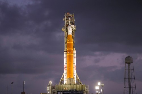 NASA's Artemis II moon rocket sits on Launch Pad 39-B just before sunrise at the Kennedy Space Center Tuesday, March 31, 2026, in Cape Canaveral, Fla. (AP Photo/Chris O'Meara)