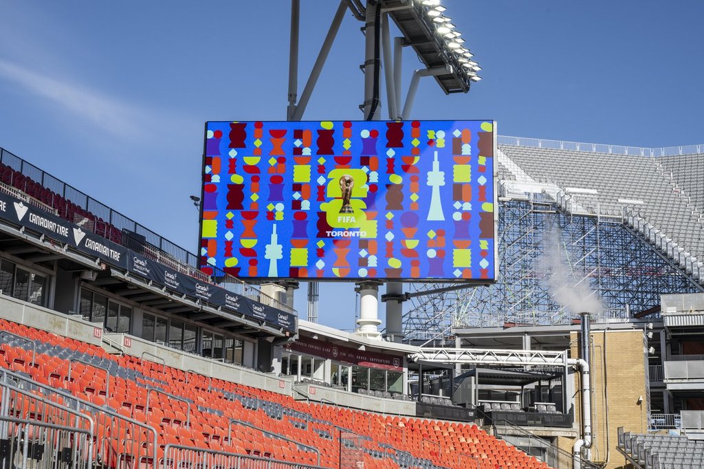 Toronto plans to increase transit, close roads to move visitors during FIFA World Cup