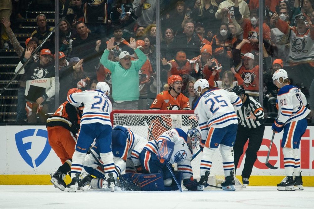 NHL Commissioner Bettman backs ruling that allowed Geese’ OT purpose to face in Sport 4 win vs. Oilers