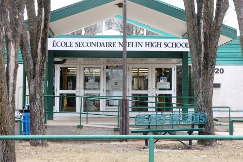 École Secondaire Neelin High School on Monday afternoon. (Tim Smith/The Brandon Sun)