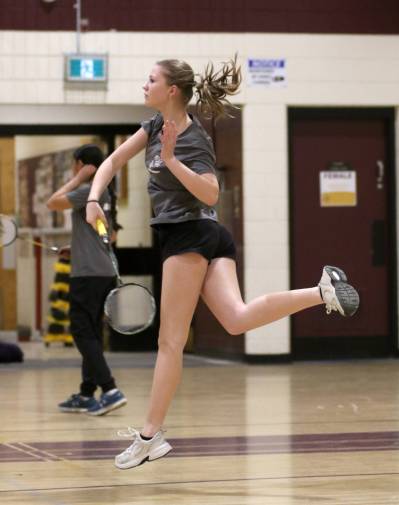 Vincent Massey's Sophia Strukhlyak won the JV girls singles title at the city badminton championships at Crocus Plains on Tuesday. (Thomas Friesen/The Brandon Sun)