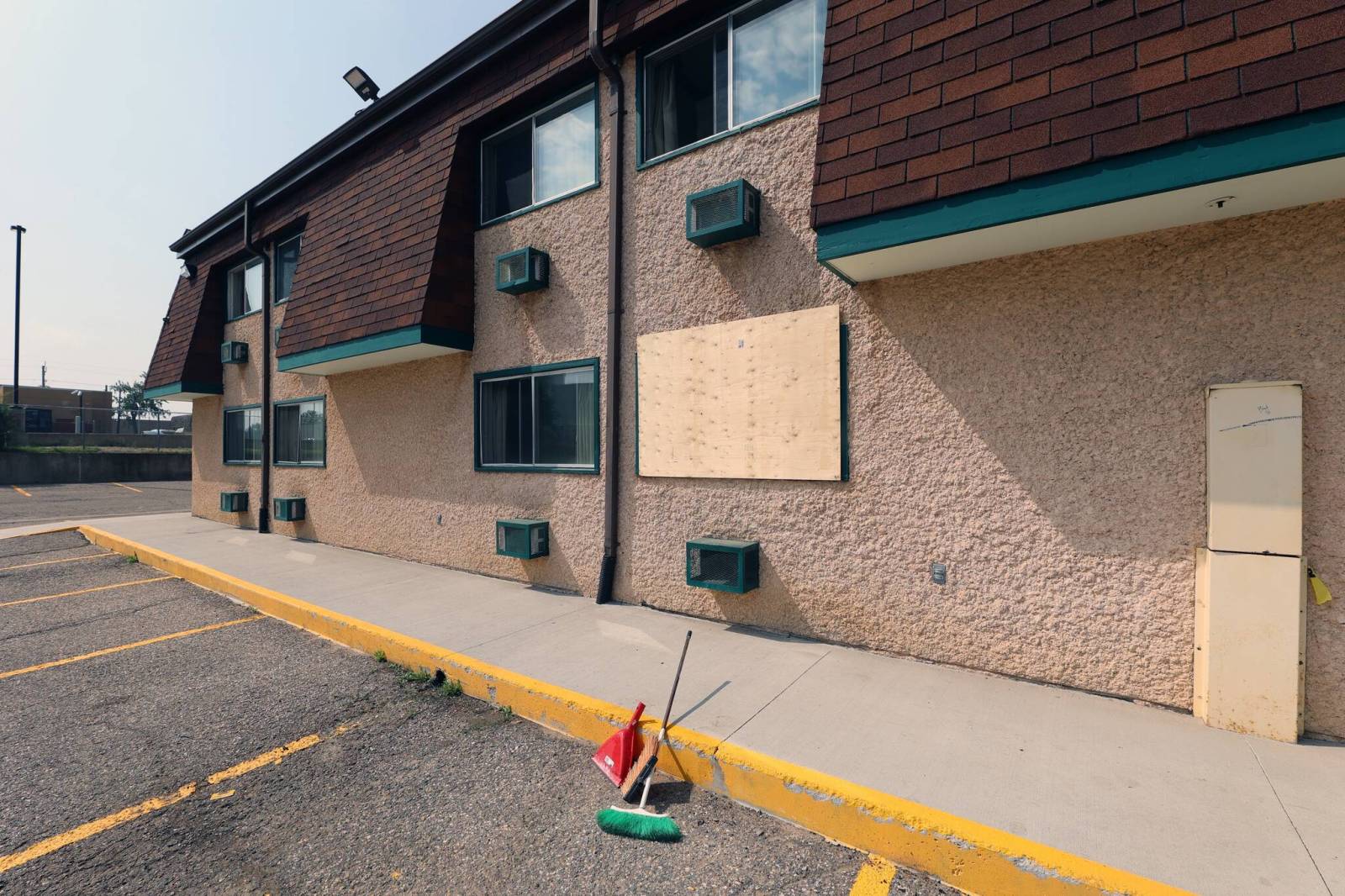 Arson at Colonial Inn nets 18-month sentence – Brandon Sun