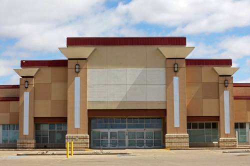 The former Sobeys grocery store on the east side of 18th Street near Canadian Tire in Brandon&rsquo;s south end. The building has been empty since Sobeys relocated to the Shoppers Mall in 2017. (Tim Smith/The Brandon Sun)
