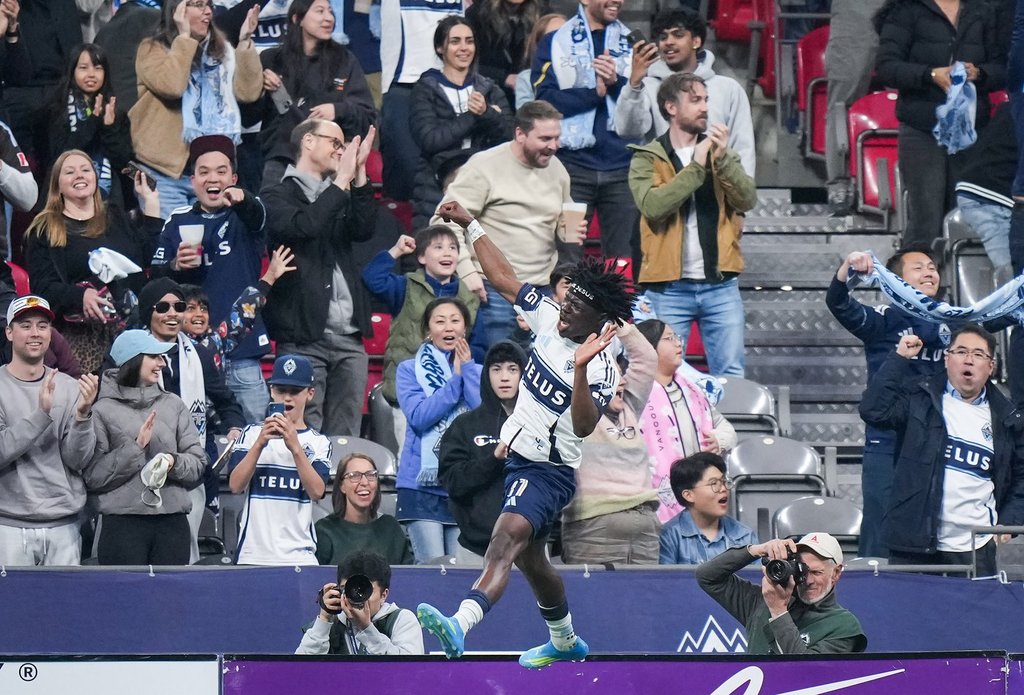 Sabbi scores, Vancouver Whitecaps blank Sporting Kansas City 3-0