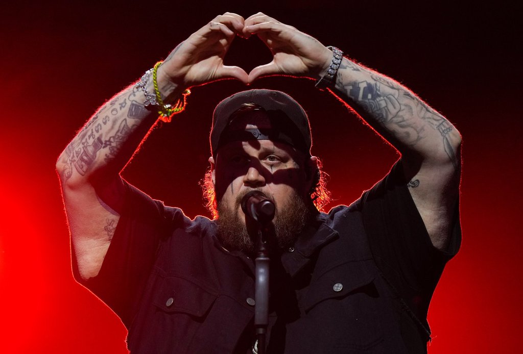 Olé, Olé or Nay? Some say Jelly Roll’s World Cup tune falls flat, but Canadians are making their own anthems