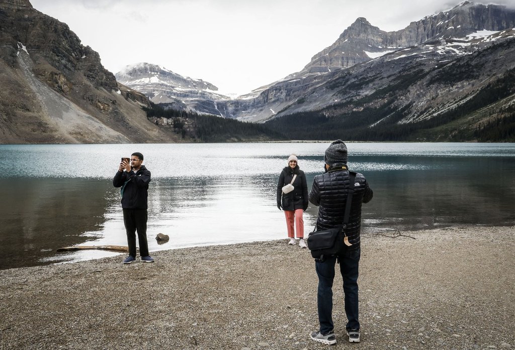 Search for American tourist’s body in Banff National Park waterfall continues: RCMP