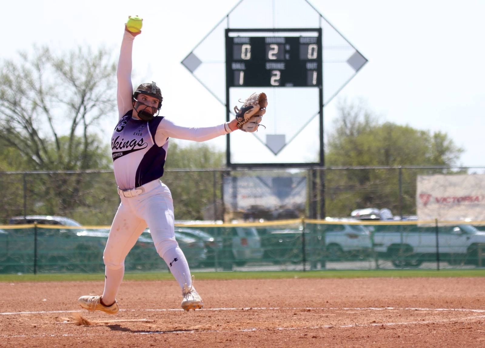 Twordik tosses shutout as Massey moves on