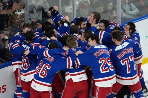 Kitchener Rangers players celebrate their win of the Memorial Cup over the Everett Silvertips, in Kelowna, B.C., on Sunday, May 31, 2026. THE CANADIAN PRESS/Darryl Dyck