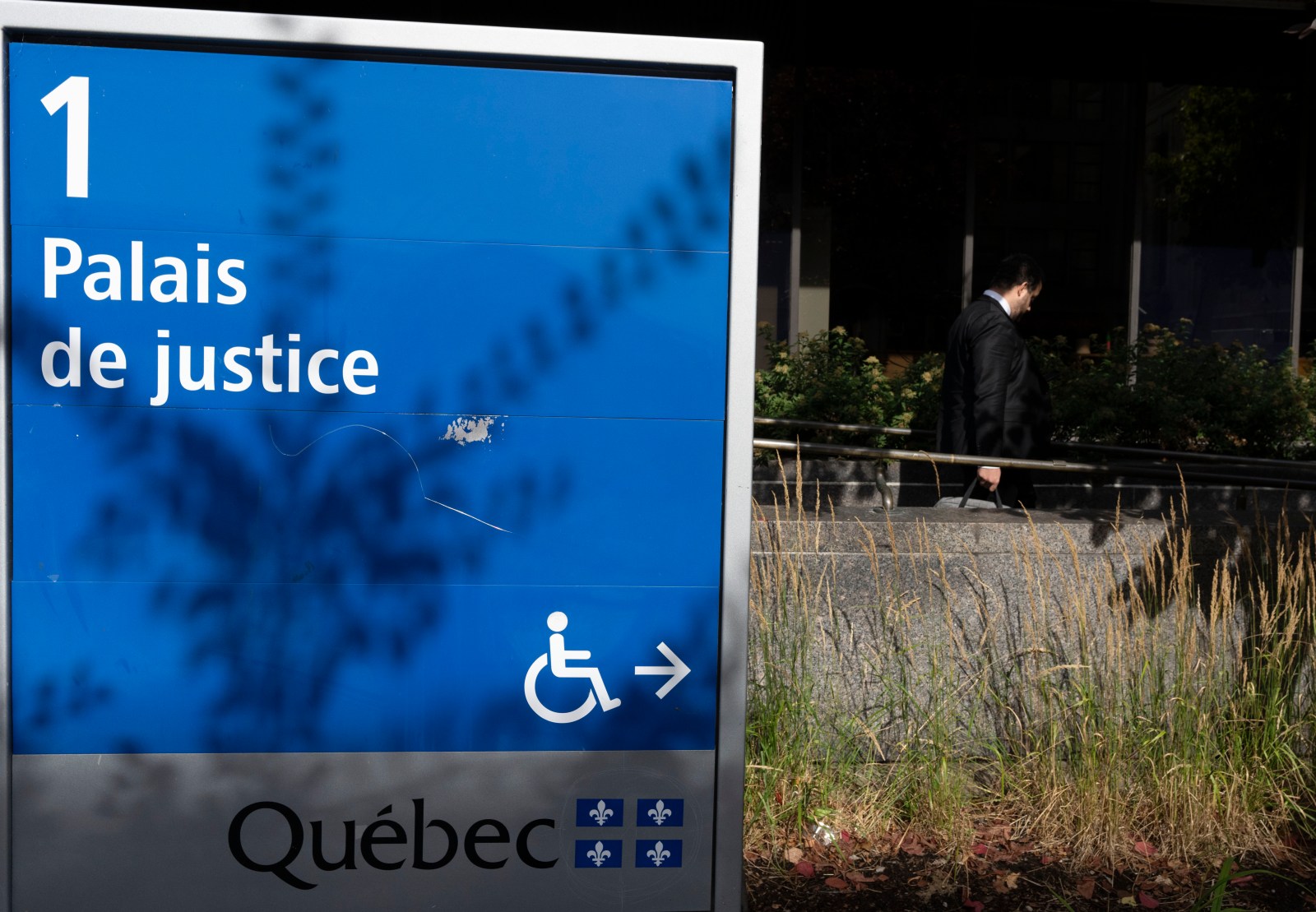 Quebec jail guards protest expired contract, growing use of drones to move contraband