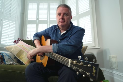 Musician Samuel Smith poses for a photo at his home, in London, Tuesday, May 12, 2026. (AP Photo/Mustakim Hasnath)
