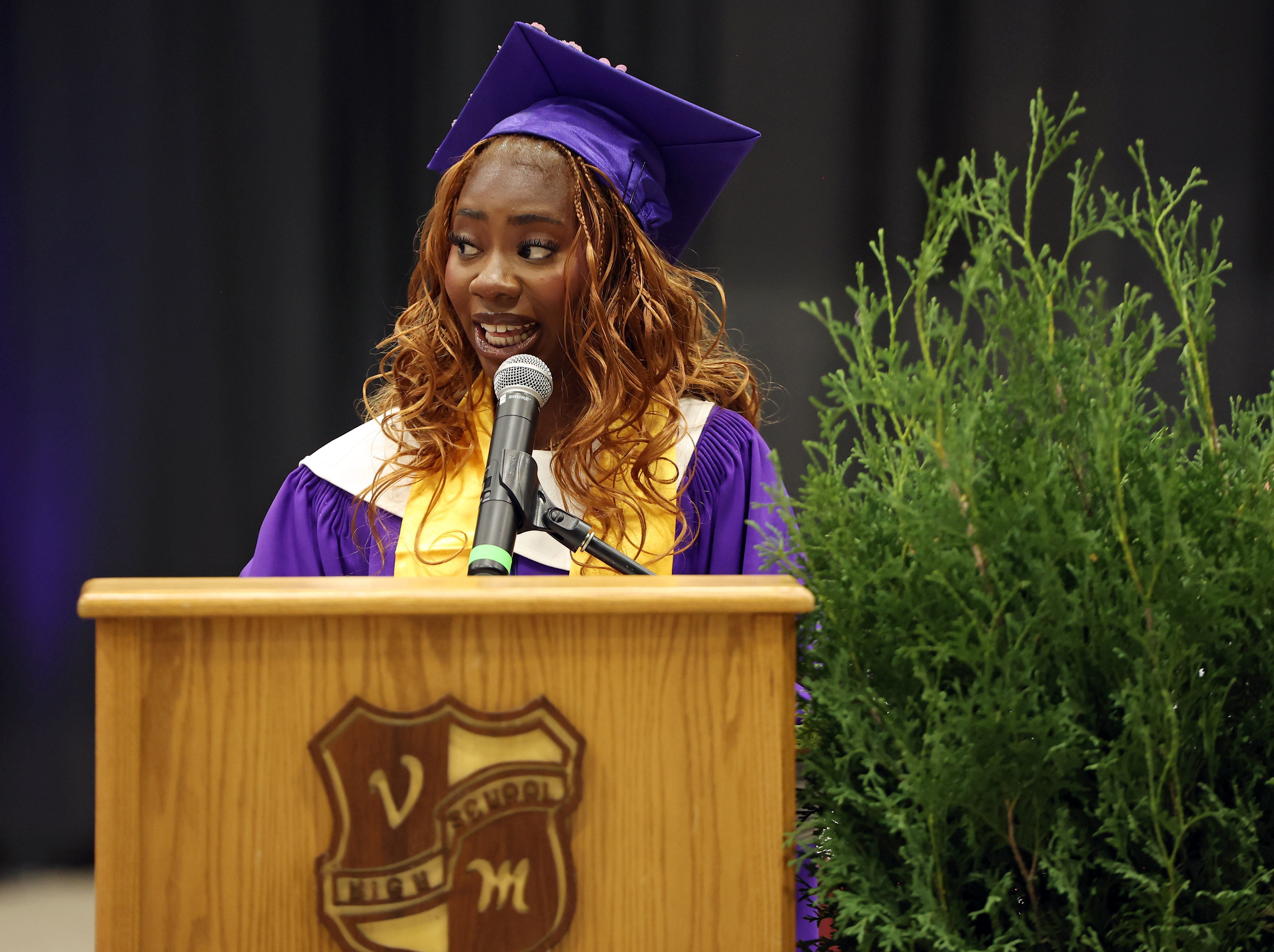Grads urged to work hard, stay curious – Brandon Sun