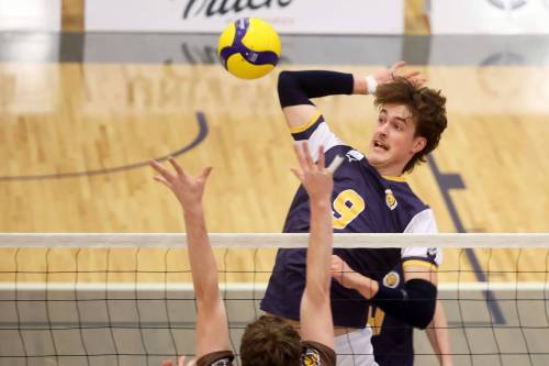 Riley Brunet and the Brandon University Bobcats will open the 2026-27 Canada West men's volleyball regular season at UBC Okanagan on Oct. 23. (Tim Smith/The Brandon Sun)