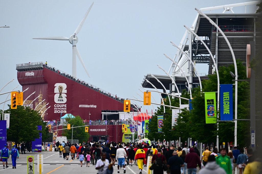 Germany, Ivory Coast fans arrive in Toronto for FIFA World Cup match