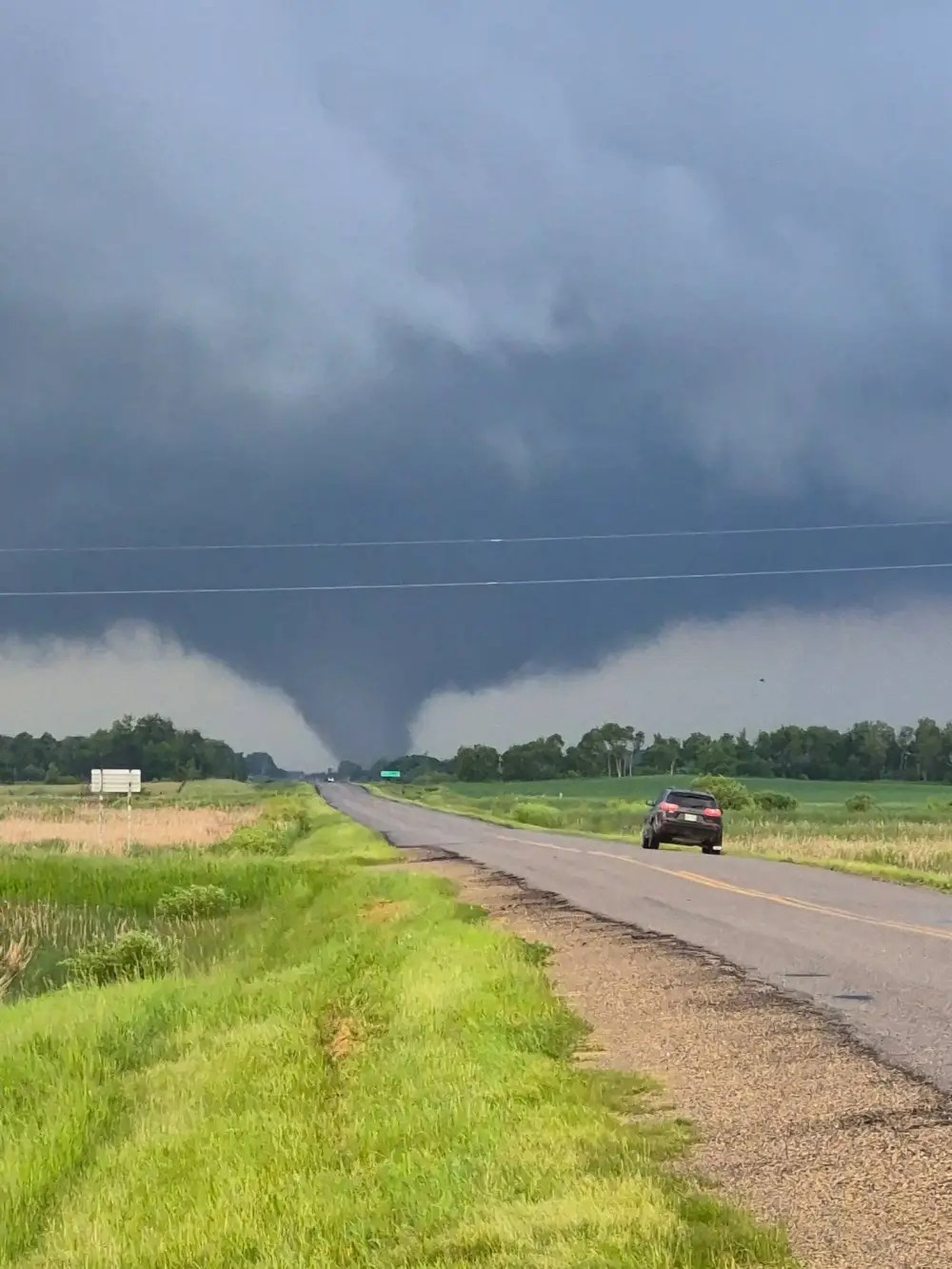 Tornado-battered Manitoba  starting to feel like Kansas