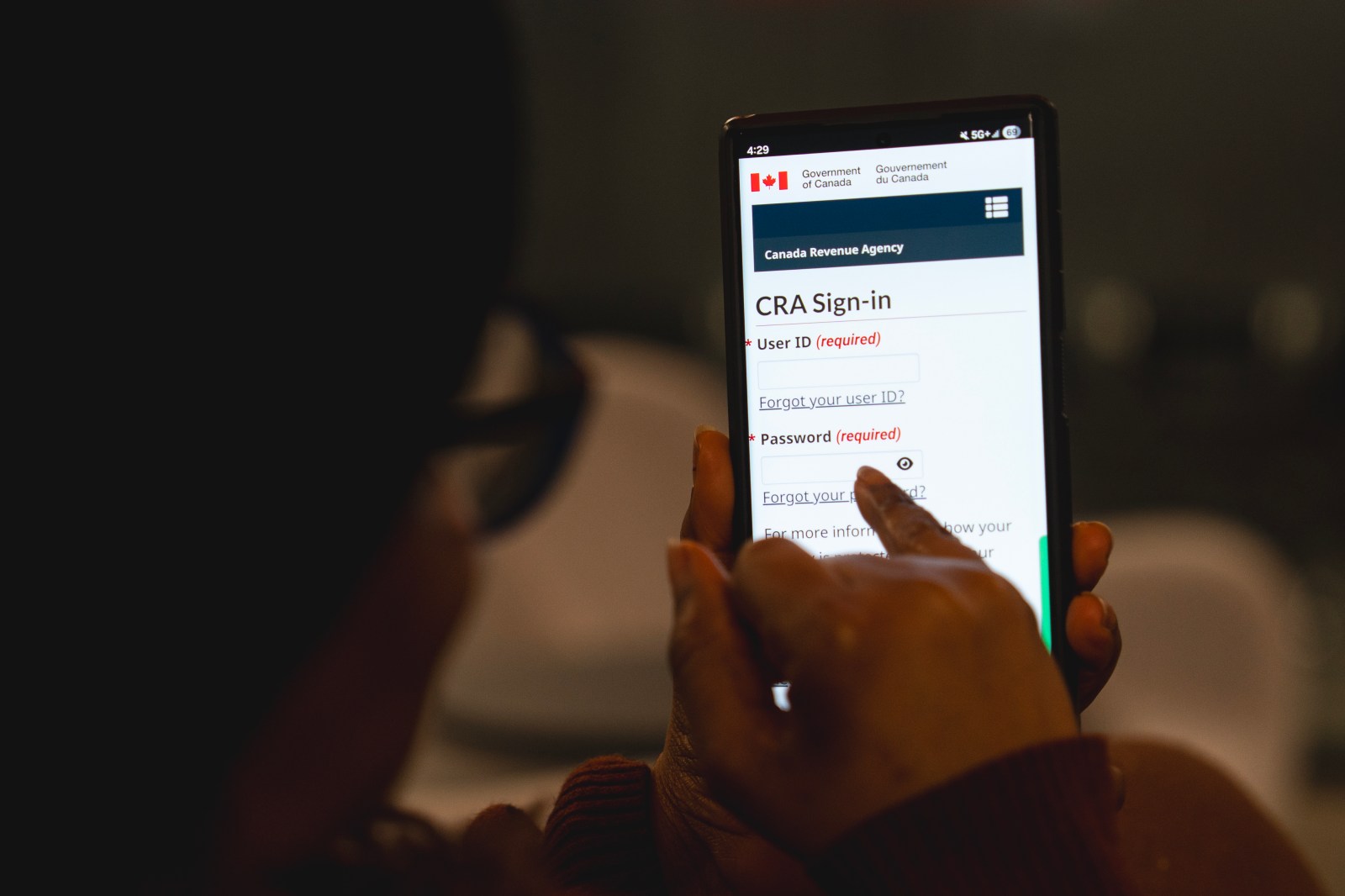 Canada-wide arrest warrant issued for man exposed in Panama Papers