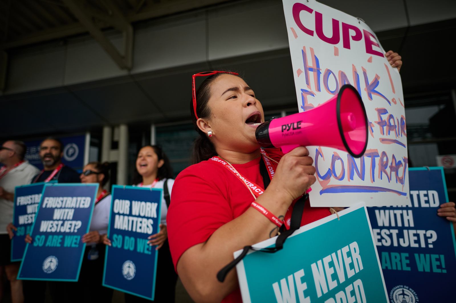 WestJet and CUPE reach tentative agreement, ending job action, flight disruptions