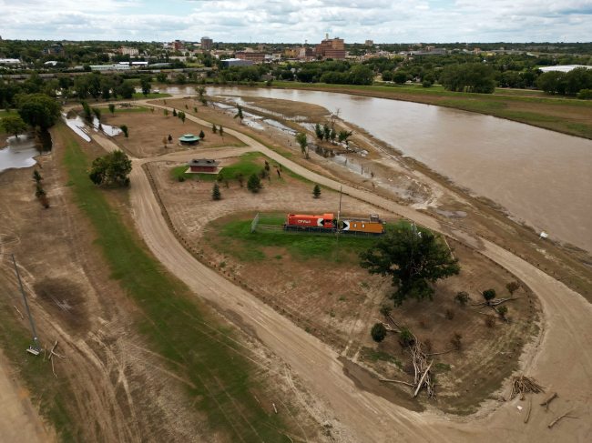 Debris and damage left by the recent Assiniboine River flooding is seen at Dinsdale Park in Brandon on Tuesday. (Tim Smith/The Brandon Sun)