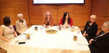 Moderator Megan Foster (from left), Two Borders Reeve Sandra Clark, Wallace-Woodworth Coun. Val Caldwell, Portage la Prairie Mayor Sharilyn Knox, former Brandon city councillor Jan Chaboyer and Boissevain-Morton Head of Council Judy Swanson speak before a panel discussion for Her Seat at the Table in Brandon earlier this year. (Alex Lambert/The Brandon Sun files)