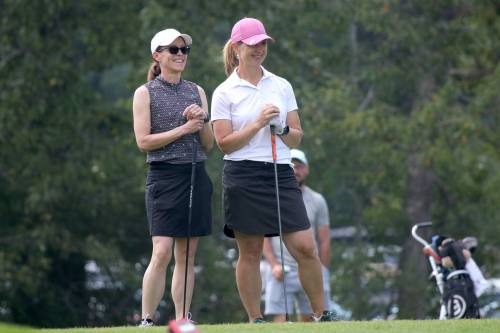 Dorelle Fulton, left, and Kandis Matthews won the Tamarack ladies scramble championship at Clear Lake Golf Course on Saturday. (Thomas Friesen/The Brandon Sun)
