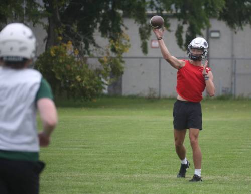 Charlie Gauthier fires a pass to his receiver. The second-year quarterback is going into his final year with the Vikings. (Rowan McCarthy/Brandon Sun)