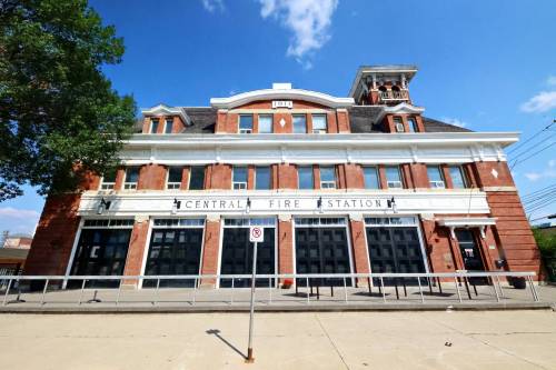 Brandon's Hermanos South American Steakhouse, which took over the former Brandon firehall building on Princess Avenue, has ceased operations. The front doors were shuttered during the noon hour on Wednesday. (Matt Goerzen/The Brandon Sun)