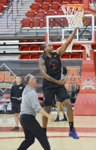 Toronto Raptors Kawhi Leonard goes one-on-one with Raptors coach Darko Rajakovic at Toronto's practice in Quebec City on Friday, Oct. 2, 2026. THE CANADIAN PRESS/Luc Lang