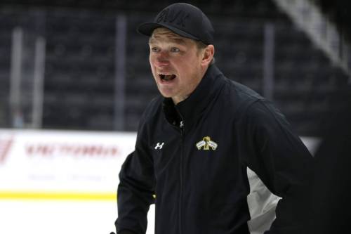 Brandon Wheat Kings assistant coach Ryan White, shown encouraging a player in practice earlier this season, is one of three former Western Hockey League stars who played in the National Hockey League, along with Marty Murray and Aaron Rome. (Perry Bergson/The Brandon Sun)
                                Oct. 14, 2026