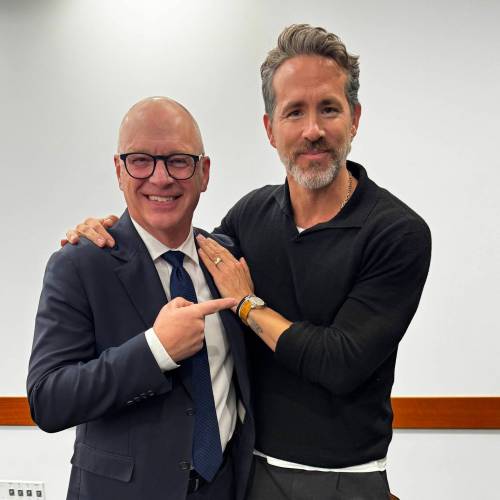 Winnipeg Mayor Scott Gillingham met with Ryan Reynolds, who was in town for IG Wealth Management&rsquo;s 100th anniversary celebration. (Supplied)