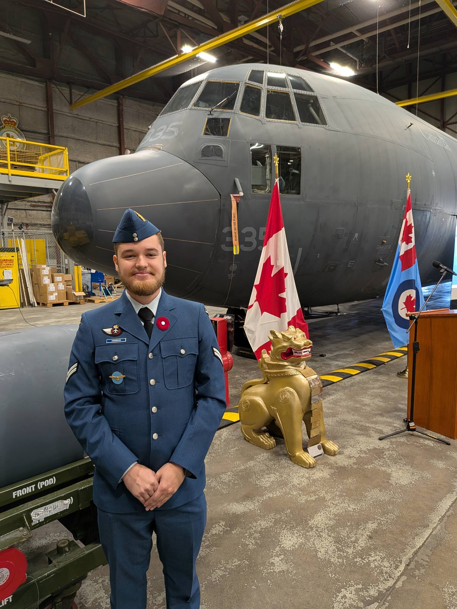 Air force pays tribute to retiring Hercules planes