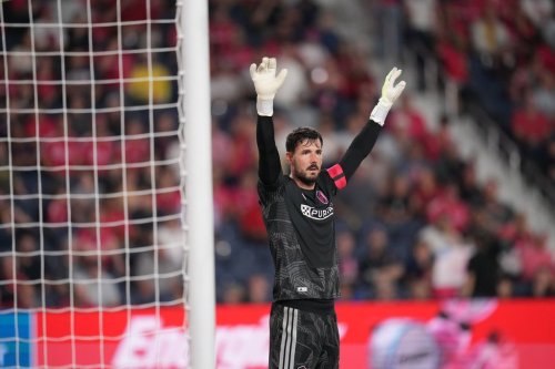 St. Louis City goalkeeper Roman Bürki prepares for a corner kick during the first half of an MLS soccer match against the Vancouver Whitecaps Wednesday, Oct. 14, 2026, in St. Louis. (AP Photo/Jeff Roberson)